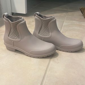 UGG Chevonne Rain Boot